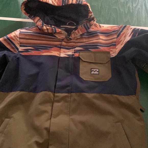 Billabong snowboard jacket.it was worn once. Brand new basically. - Picture 1 of 3